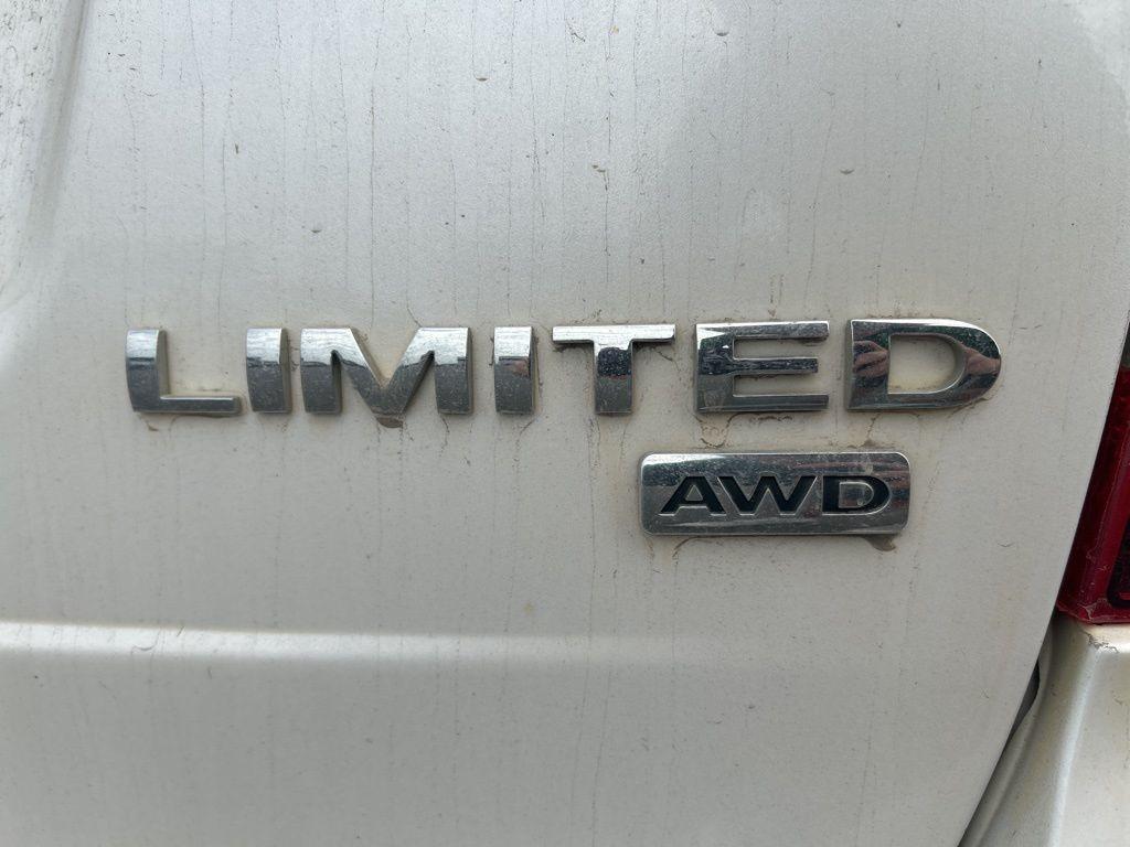 used 2013 Ford Edge car, priced at $9,999