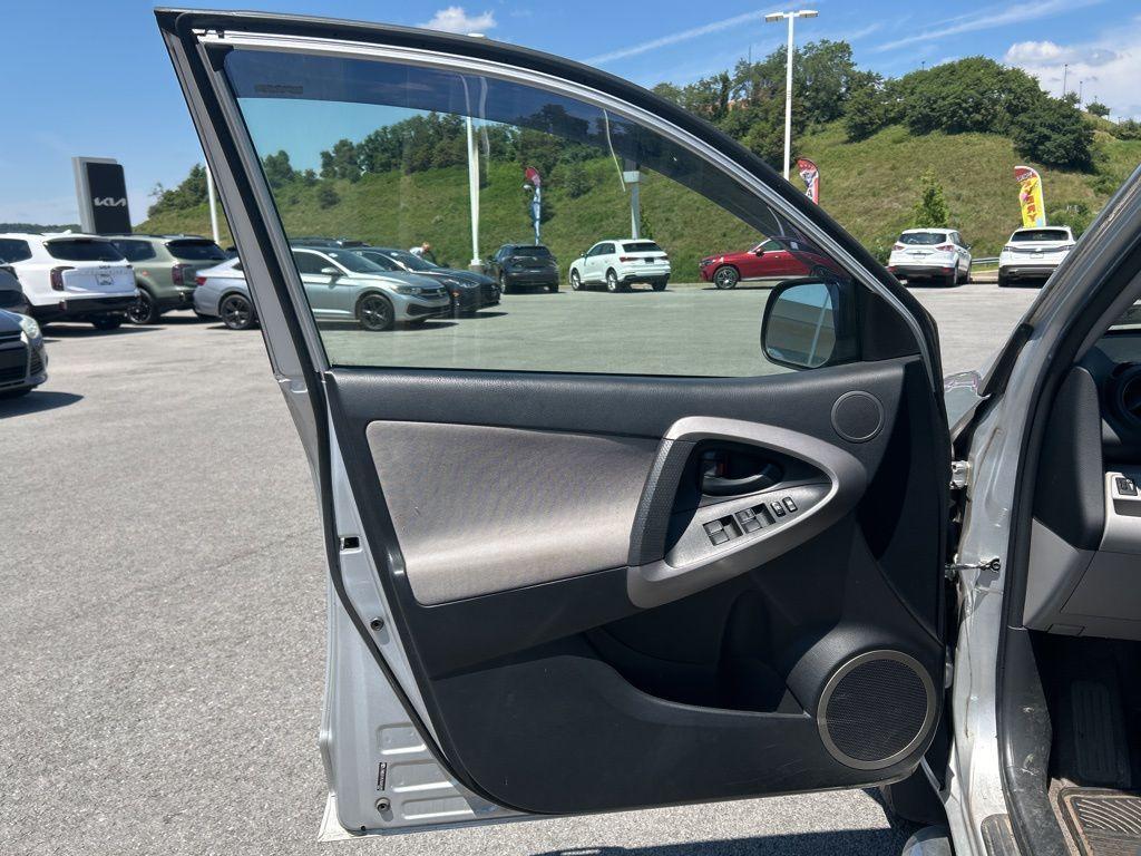 used 2007 Toyota RAV4 car, priced at $11,265