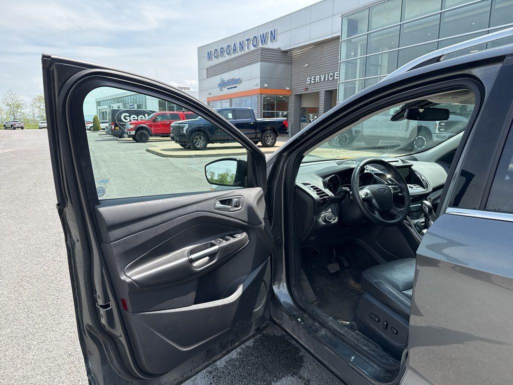 used 2015 Ford Escape car