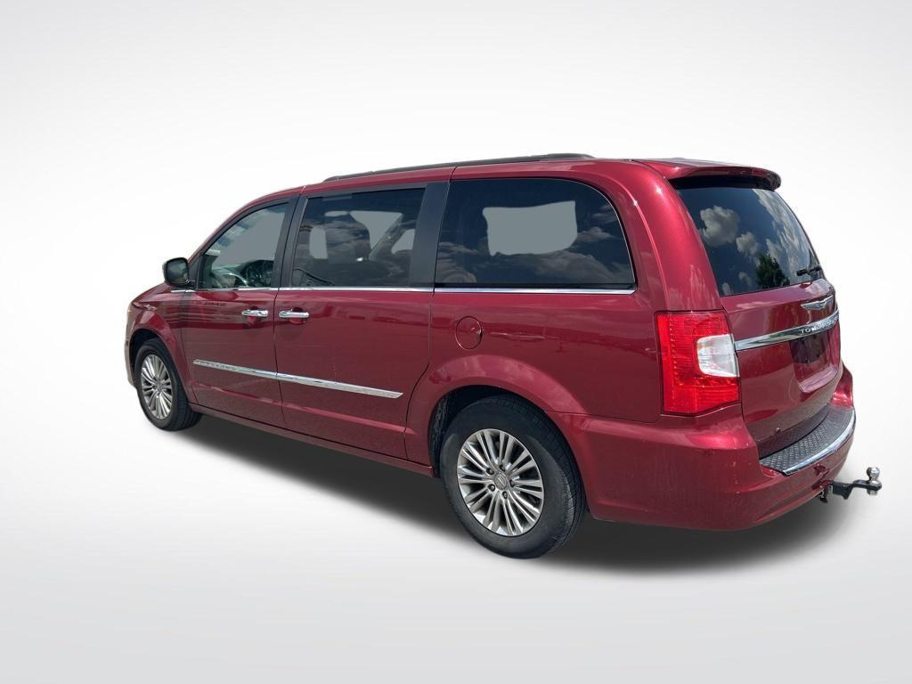 used 2015 Chrysler Town & Country car, priced at $8,724