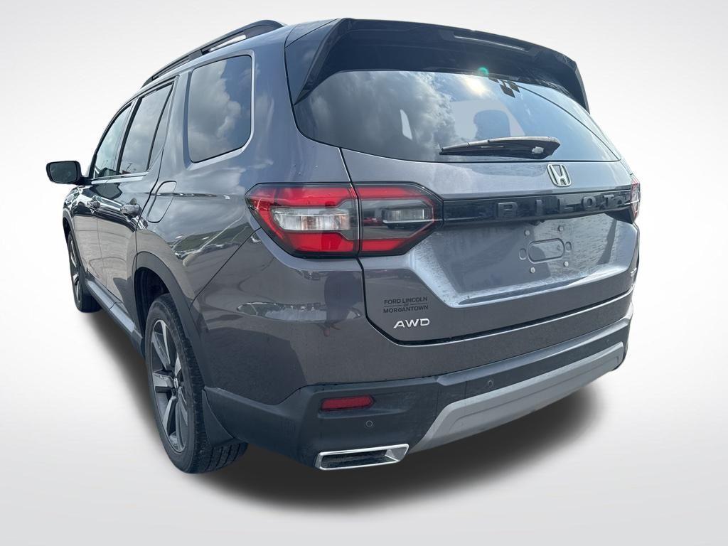 used 2023 Honda Pilot car, priced at $38,265