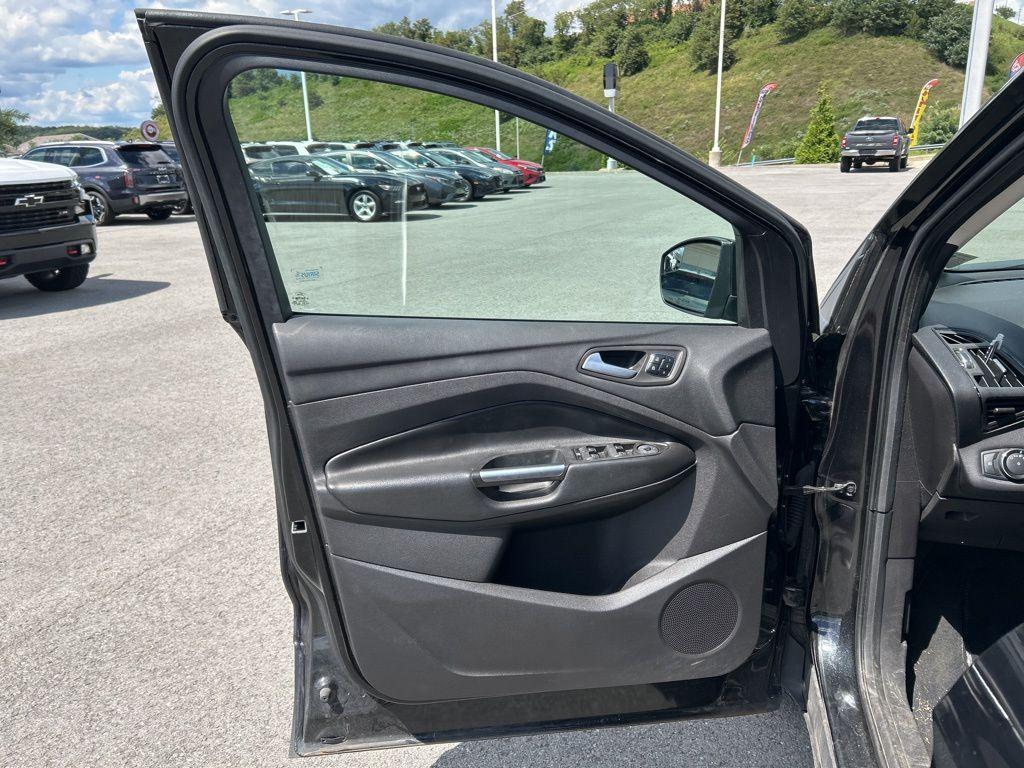 used 2014 Ford Escape car, priced at $13,145