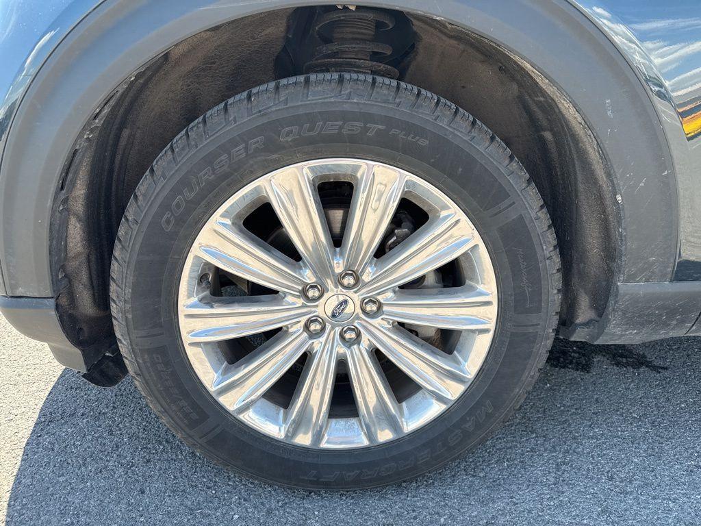 used 2022 Ford Explorer car, priced at $35,265