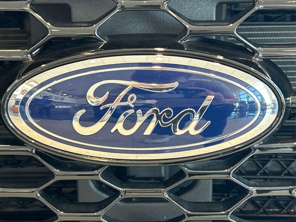 used 2022 Ford Edge car, priced at $28,055