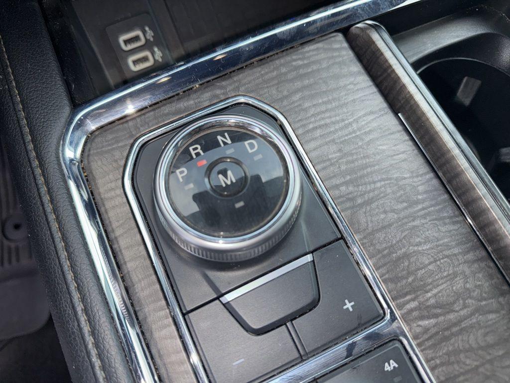 used 2019 Ford Expedition car, priced at $31,392