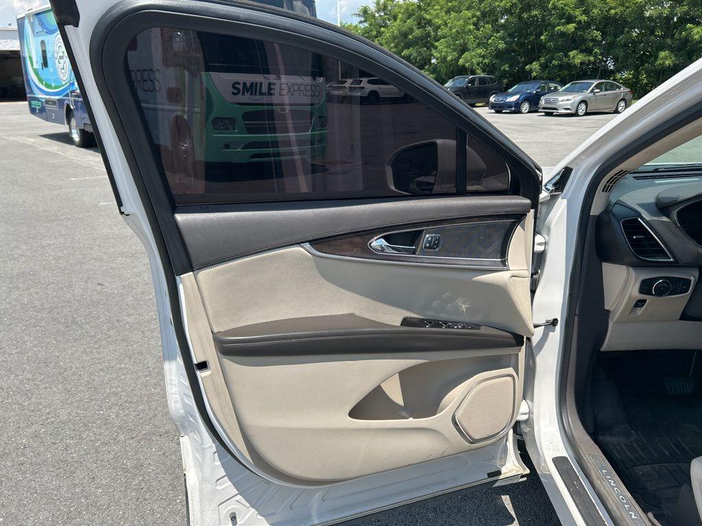 used 2016 Lincoln MKX car, priced at $13,765