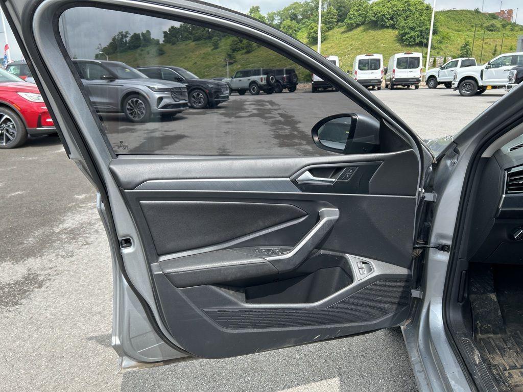 used 2022 Volkswagen Jetta car, priced at $21,000