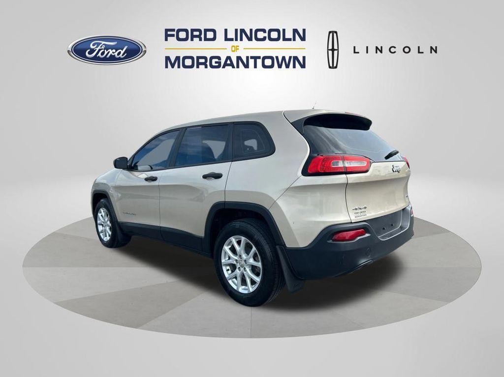 used 2015 Jeep Cherokee car, priced at $9,877