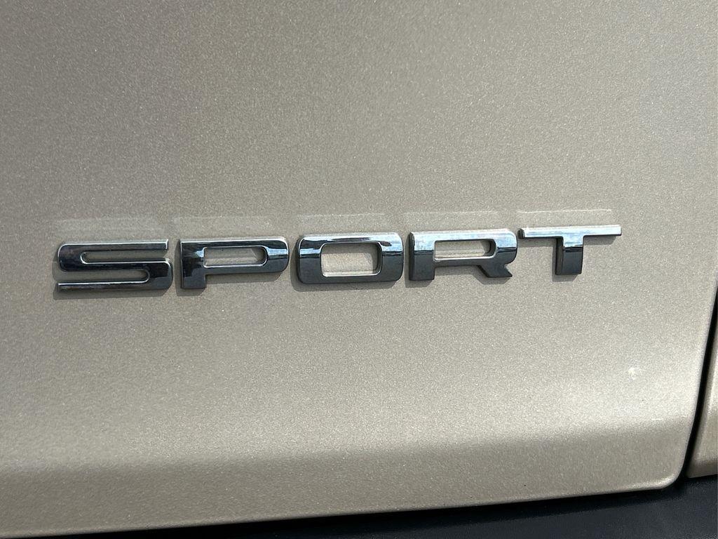used 2015 Jeep Cherokee car, priced at $9,877