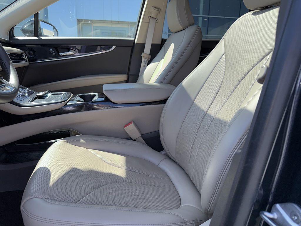 used 2021 Lincoln Nautilus car, priced at $30,896