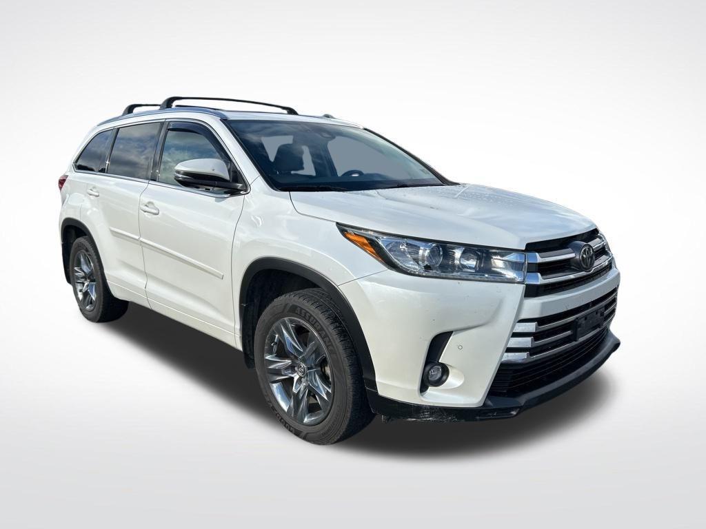 used 2019 Toyota Highlander car, priced at $29,500