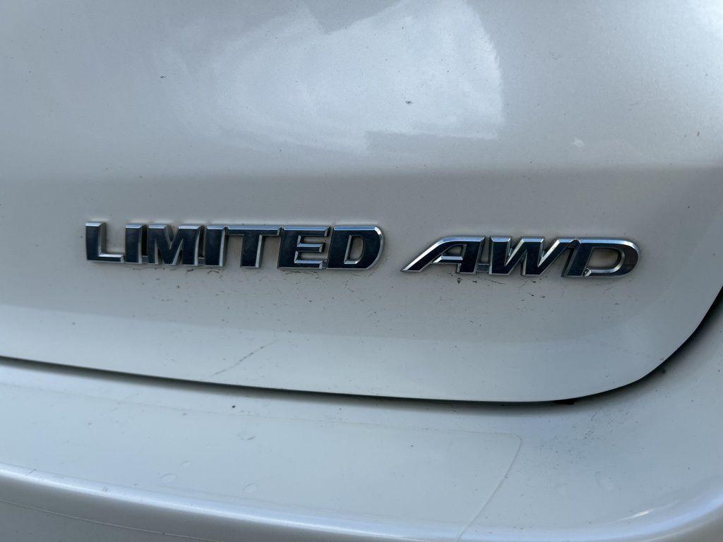 used 2019 Toyota Highlander car, priced at $29,500