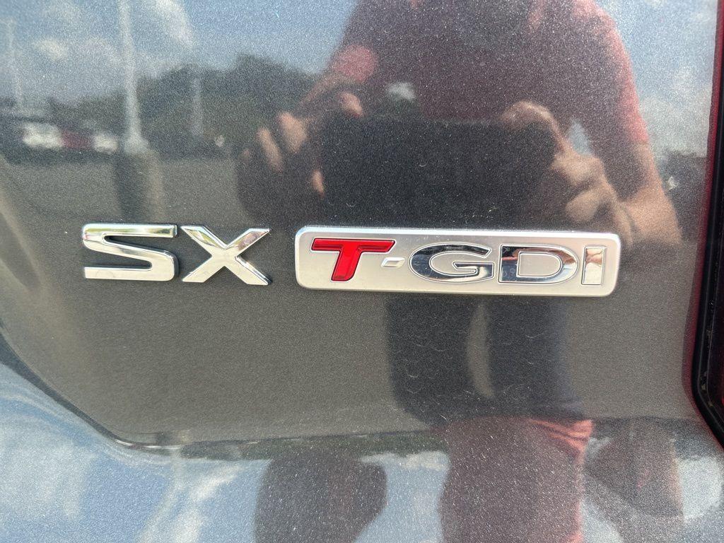 used 2021 Kia Sorento car, priced at $30,259