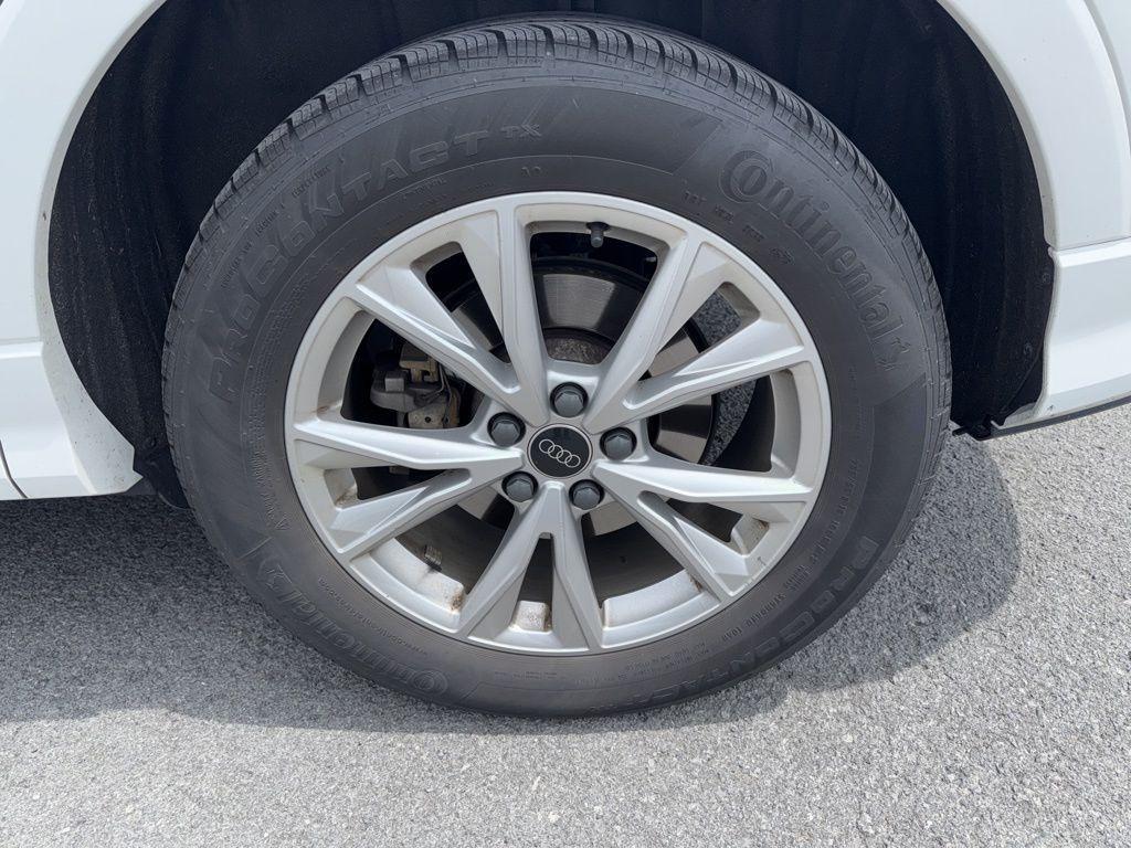 used 2024 Audi Q3 car