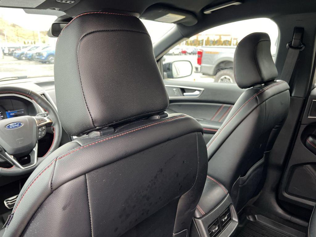 used 2024 Ford Edge car, priced at $32,000