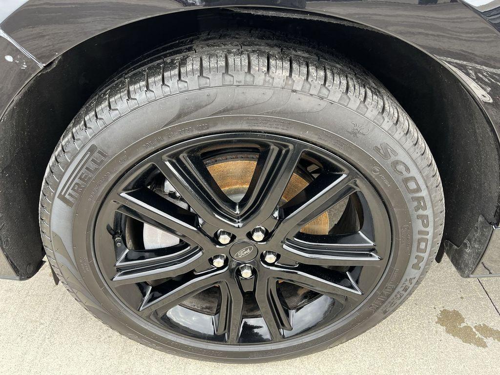 used 2024 Ford Edge car, priced at $32,000