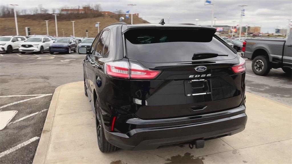 used 2024 Ford Edge car, priced at $32,138