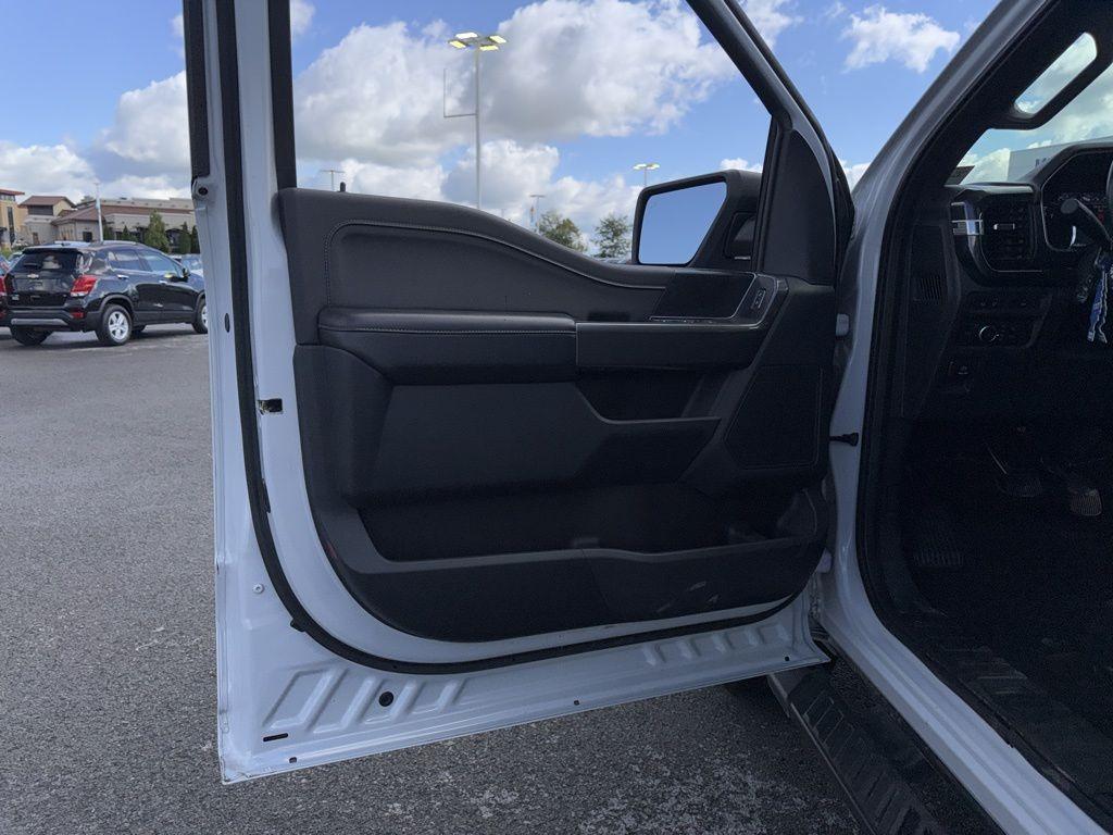 used 2022 Ford F-150 car, priced at $38,000