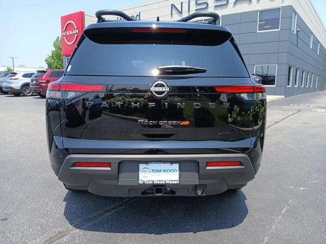 new 2025 Nissan Pathfinder car, priced at $45,258