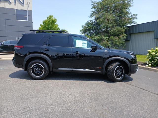 new 2025 Nissan Pathfinder car, priced at $45,258