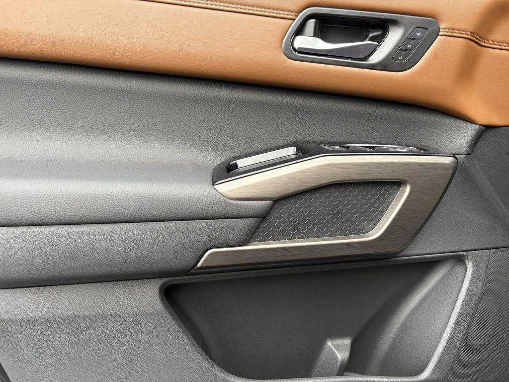 new 2025 Nissan Pathfinder car, priced at $54,545