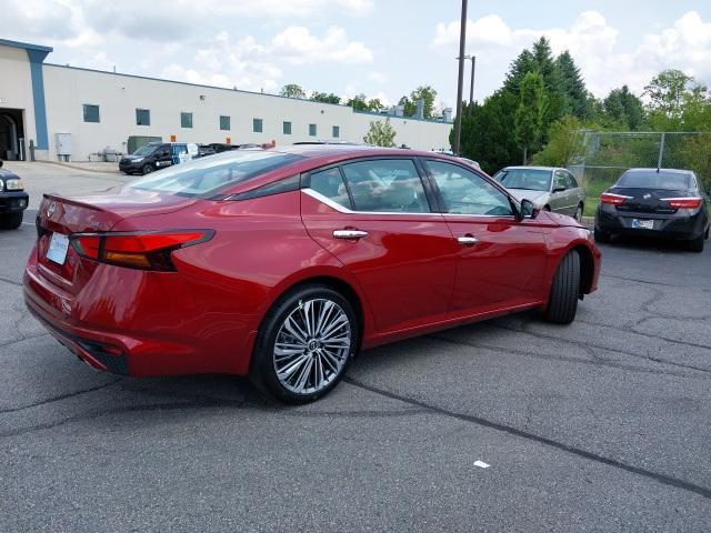 new 2024 Nissan Altima car, priced at $31,727