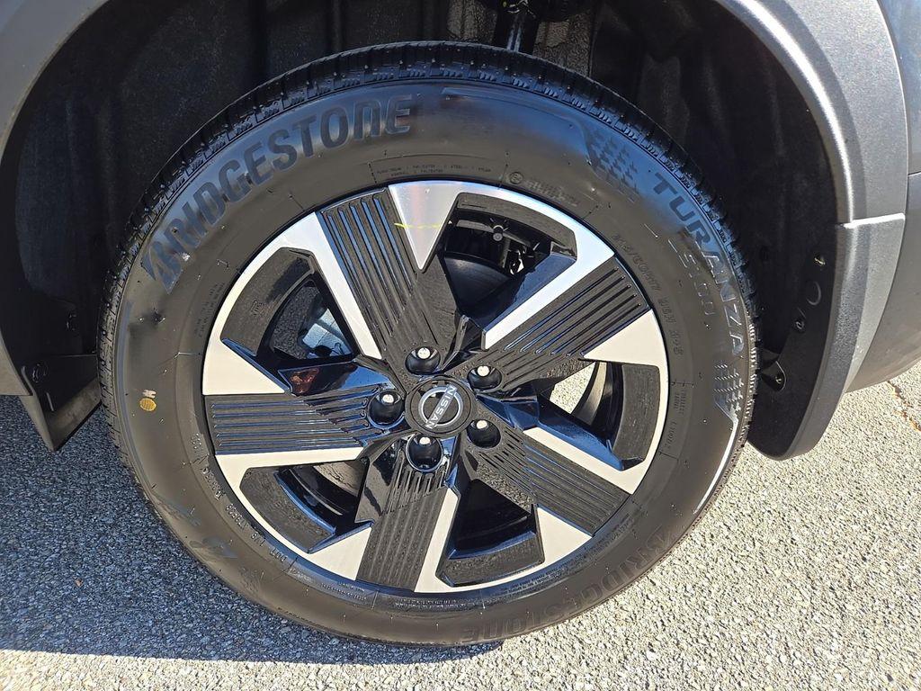 new 2026 Nissan Kicks car, priced at $27,692