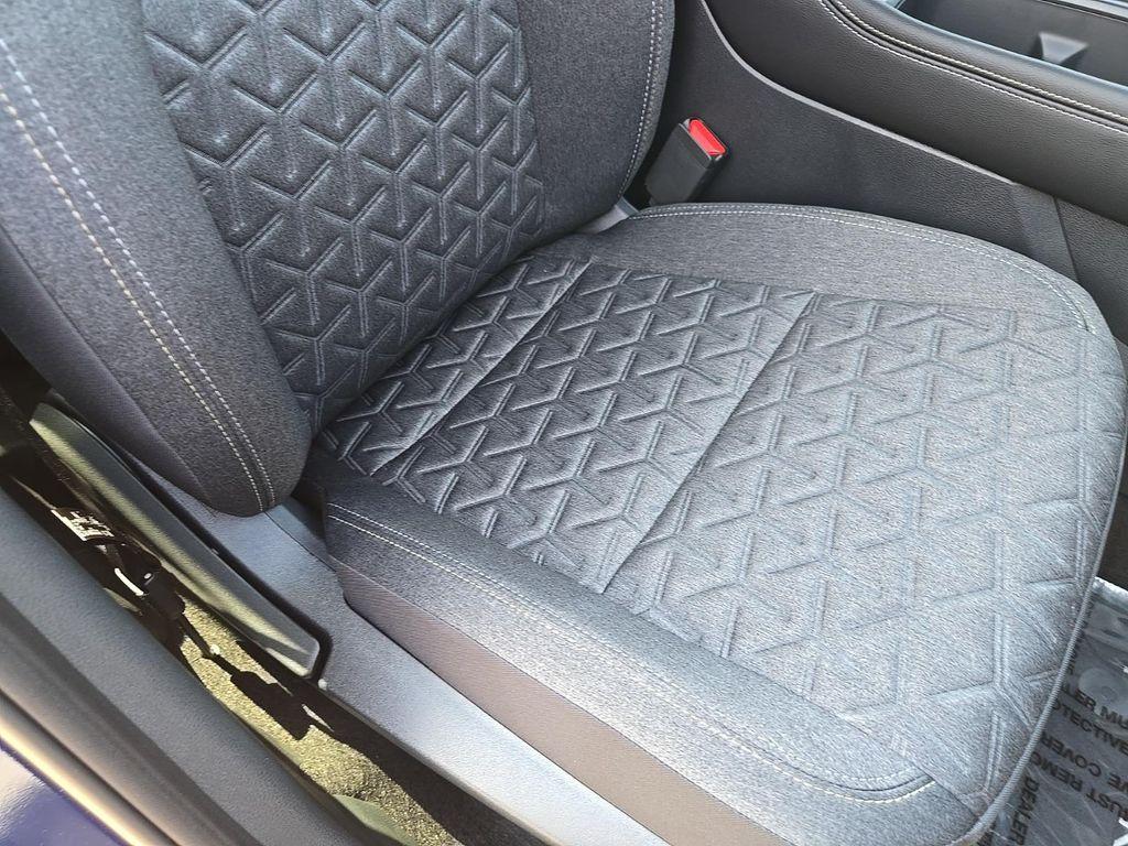 new 2025 Nissan Kicks car, priced at $27,134