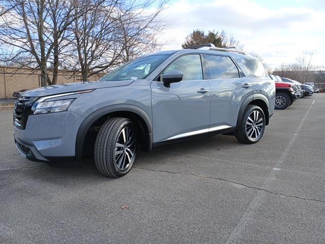 new 2025 Nissan Pathfinder car, priced at $52,536