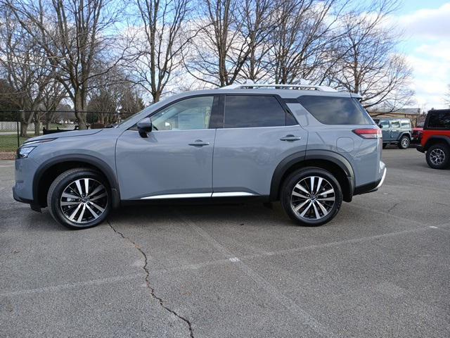 new 2025 Nissan Pathfinder car, priced at $52,536