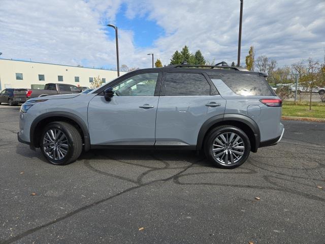 new 2025 Nissan Pathfinder car, priced at $51,377