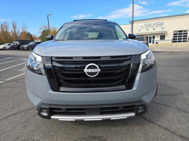 new 2025 Nissan Pathfinder car, priced at $51,377