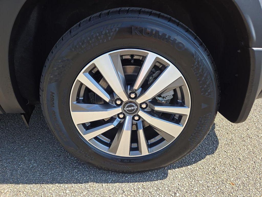 new 2025 Nissan Pathfinder car, priced at $39,050