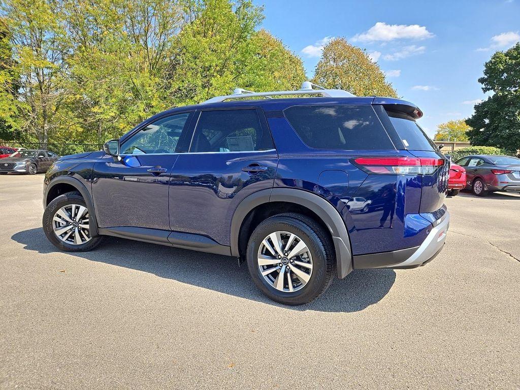 new 2025 Nissan Pathfinder car, priced at $39,050