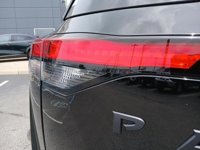 new 2025 Nissan Pathfinder car, priced at $45,239