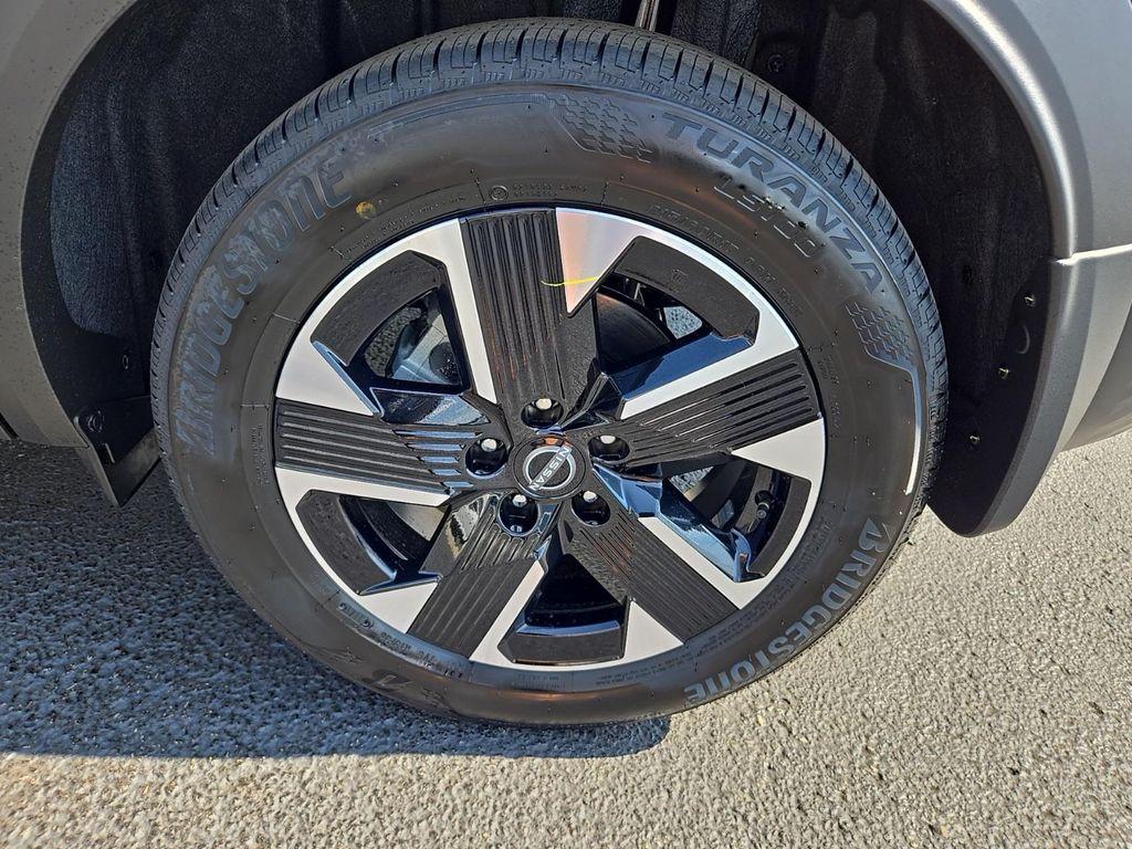 new 2026 Nissan Kicks car, priced at $28,111