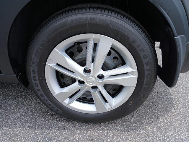 new 2025 Nissan Kicks car, priced at $23,296
