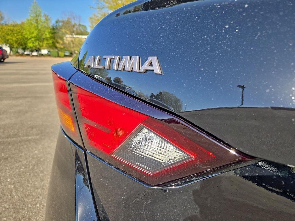 new 2025 Nissan Altima car, priced at $32,174