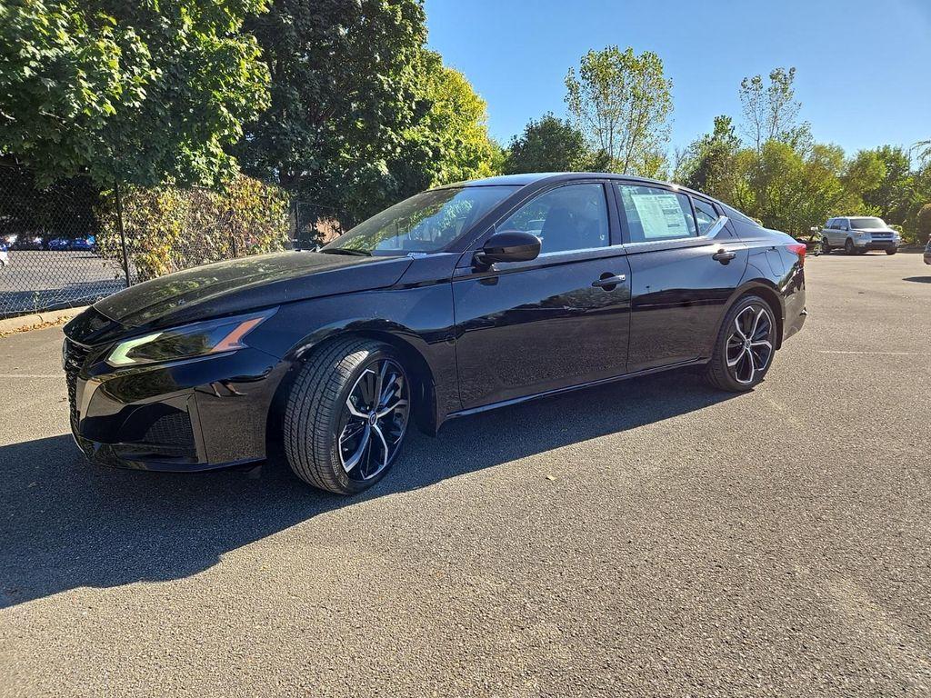 new 2025 Nissan Altima car, priced at $32,174