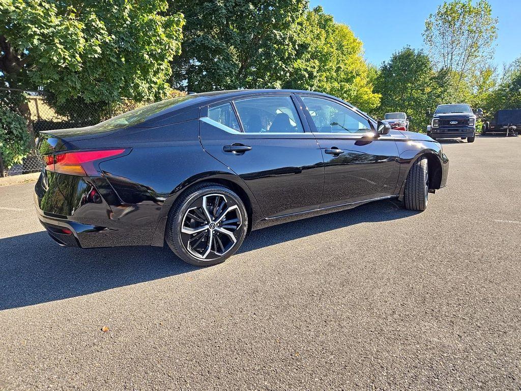 new 2025 Nissan Altima car, priced at $32,174