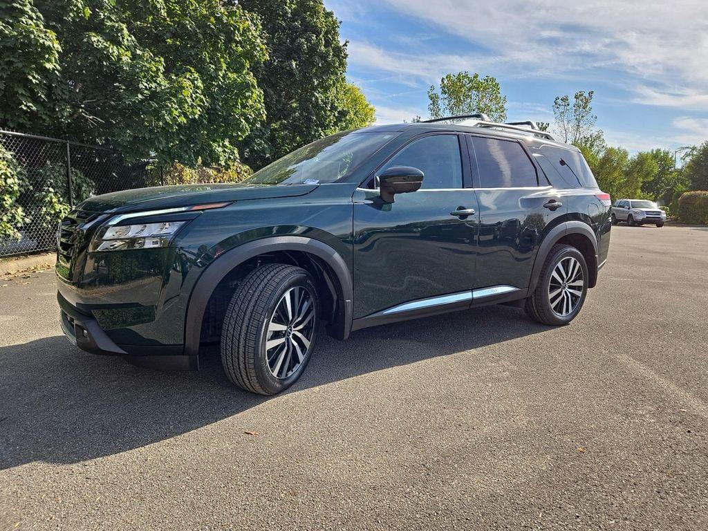 new 2025 Nissan Pathfinder car, priced at $46,209