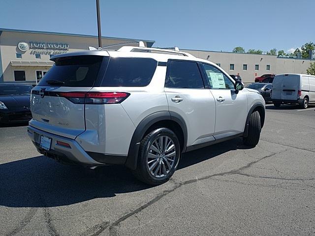 new 2024 Nissan Pathfinder car, priced at $45,179