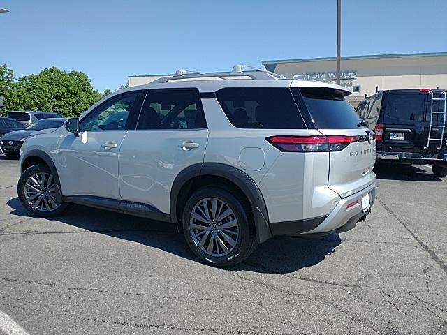 new 2024 Nissan Pathfinder car, priced at $45,179