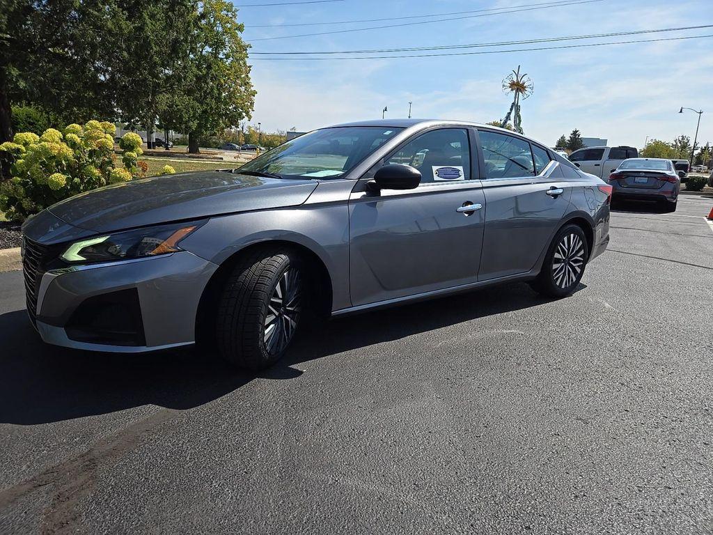 used 2024 Nissan Altima car, priced at $20,288