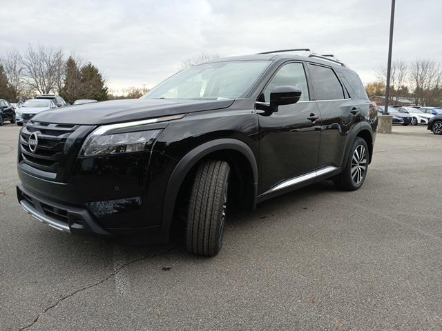 new 2025 Nissan Pathfinder car, priced at $53,377