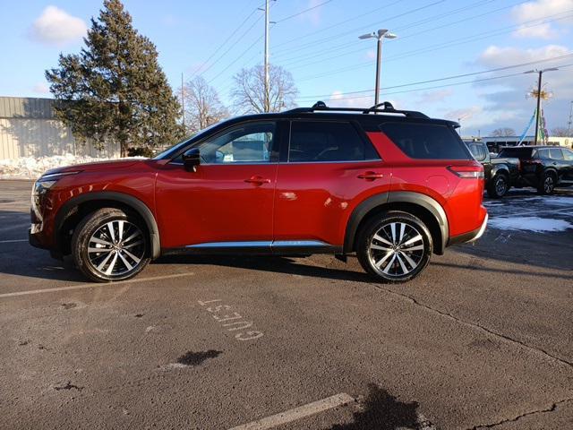 new 2025 Nissan Pathfinder car, priced at $52,324