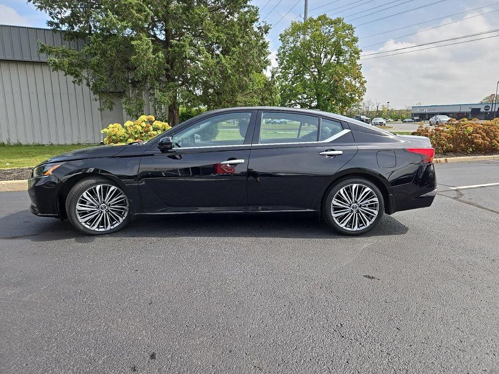 used 2023 Nissan Altima car, priced at $25,837