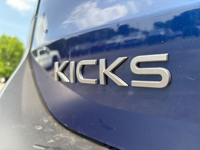 new 2025 Nissan Kicks car, priced at $23,693