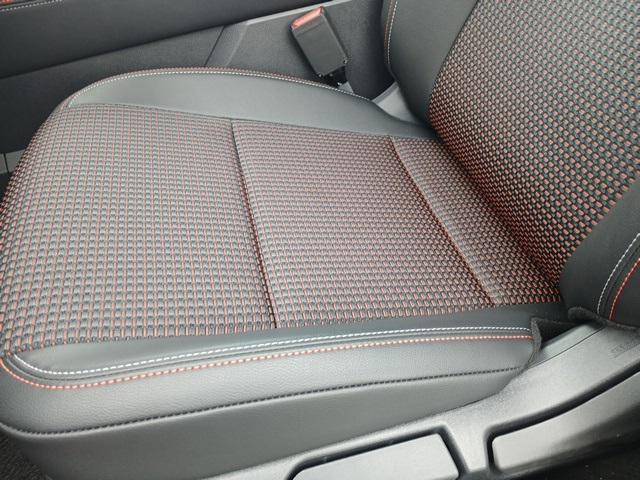 new 2025 Nissan Kicks car, priced at $29,524