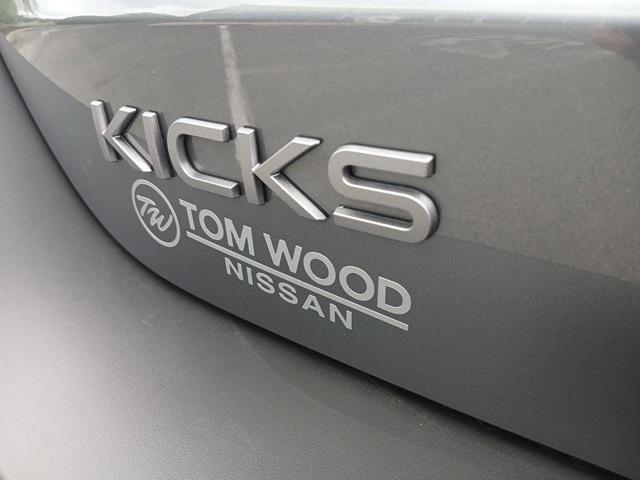 new 2025 Nissan Kicks car, priced at $29,524